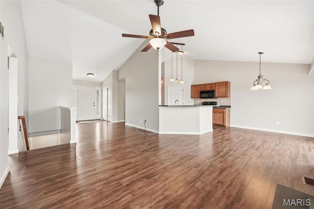 153 Quail Creek Drive, Wright City, MO 63390