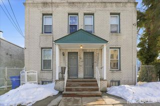 91 2nd St, Woodbridge Proper, NJ 07095