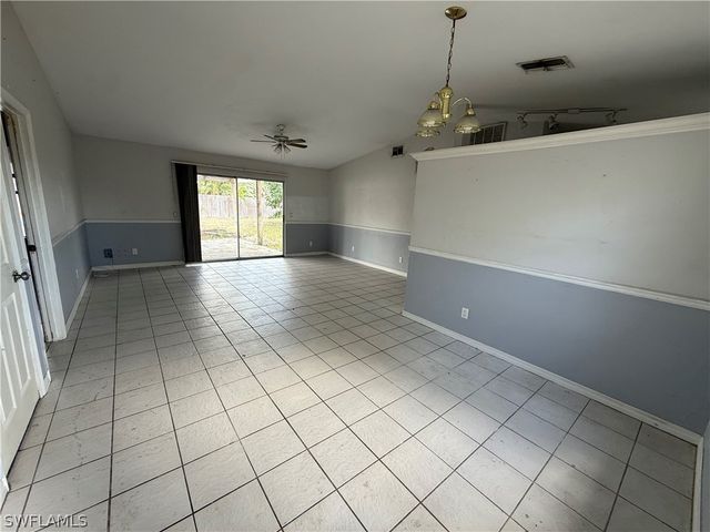 2931 SW 11th CT, Cape Coral, FL 33914