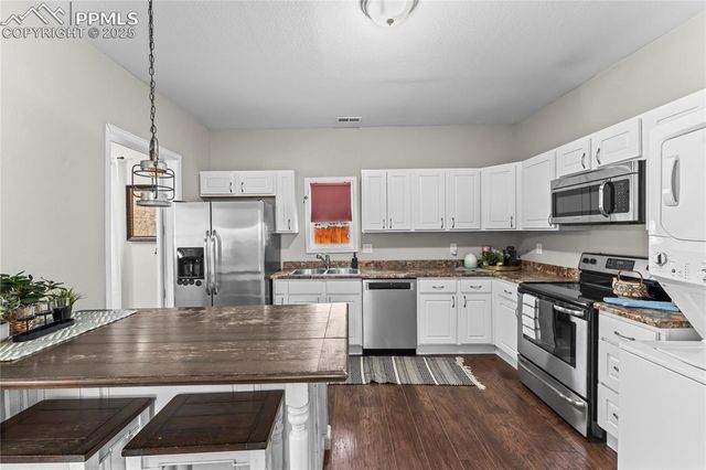 322 Nichols Court, Colorado Springs, CO 80905