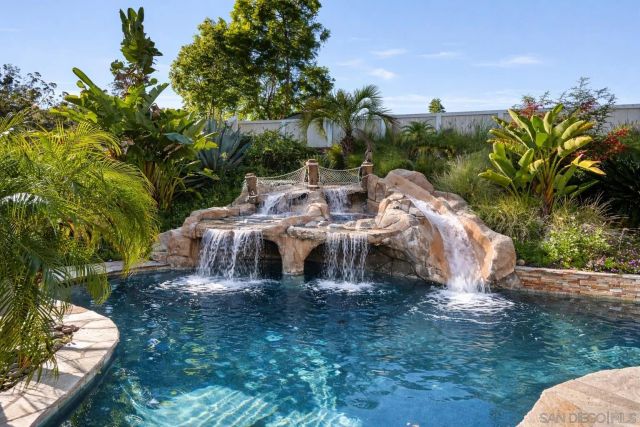 14274 Woodcreek Rd, Poway, CA 92064