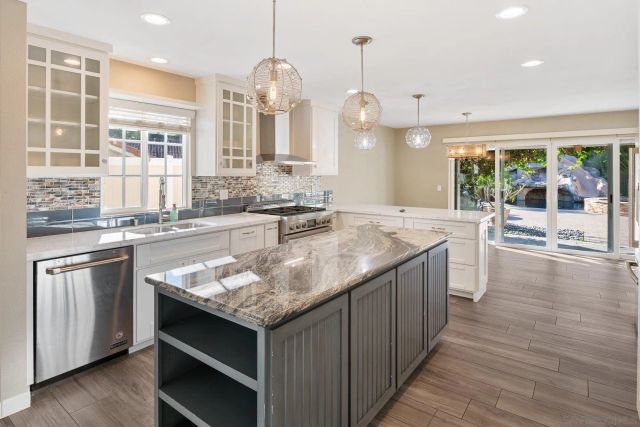 14274 Woodcreek Rd, Poway, CA 92064