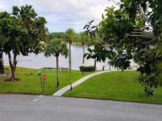 301 Cambridge Road 306, Hollywood, FL 33024