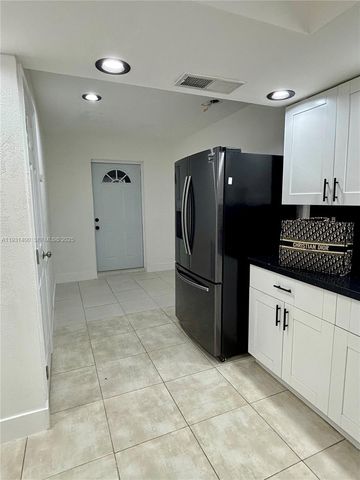 8561 Claridge Dr, Miramar, FL 33025