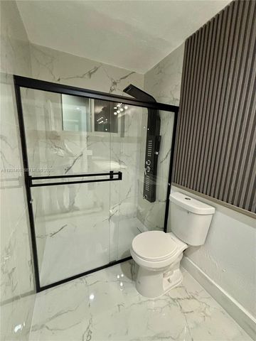 8561 Claridge Dr, Miramar, FL 33025