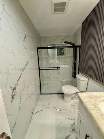 8561 Claridge Dr, Miramar, FL 33025