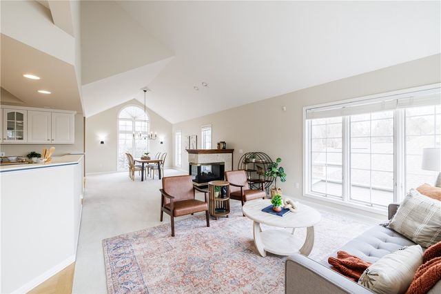 220 Bayhill Lane, Irondequoit, NY 14609