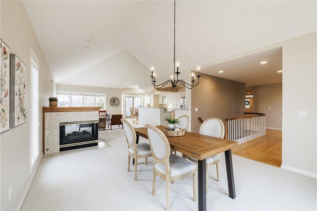 220 Bayhill Lane, Irondequoit, NY 14609