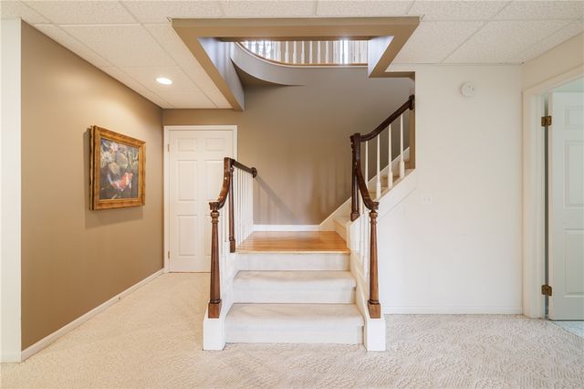 220 Bayhill Lane, Irondequoit, NY 14609