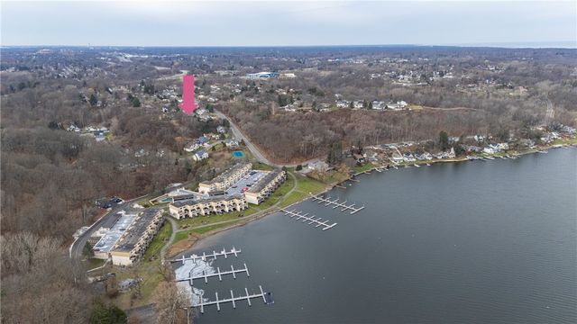 220 Bayhill Lane, Irondequoit, NY 14609