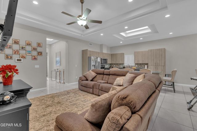 12416 Furlong Circle, Horizon City, TX 79928