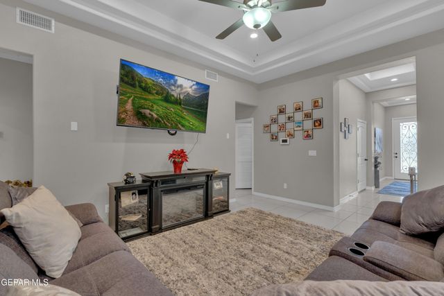 12416 Furlong Circle, Horizon City, TX 79928