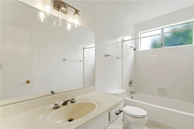 1527 Stanford Street 5, Santa Monica, CA 90404