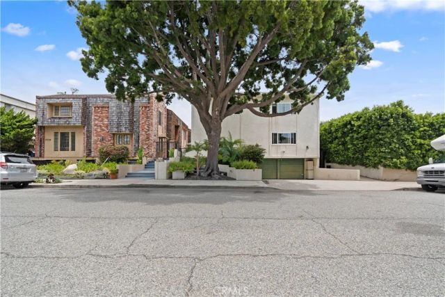 1527 Stanford Street 5, Santa Monica, CA 90404