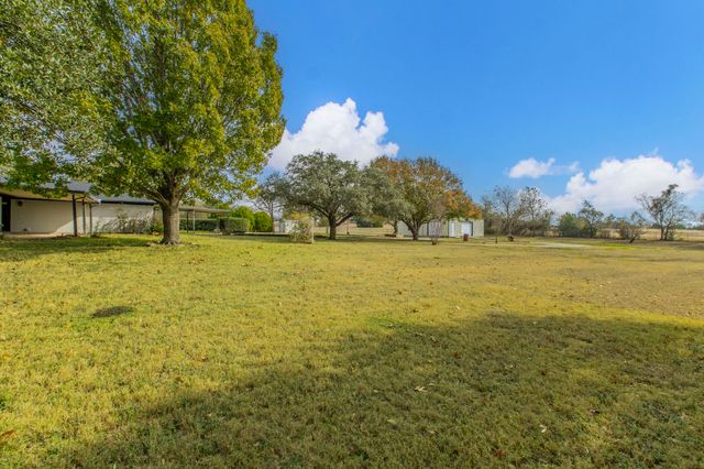 961 Shilling Drive, Elm Mott, TX 76640