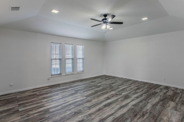 961 Shilling Drive, Elm Mott, TX 76640