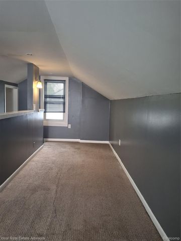 19969 Elkhart Street, Harper Woods, MI 48225