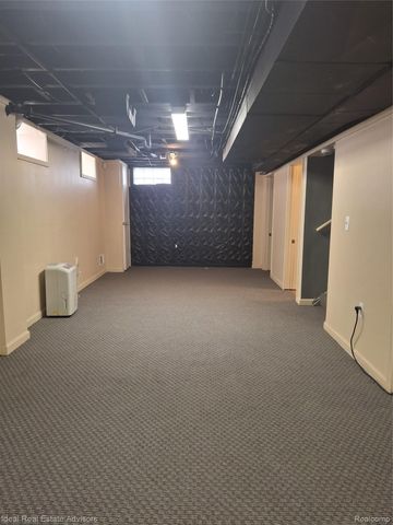 19969 Elkhart Street, Harper Woods, MI 48225