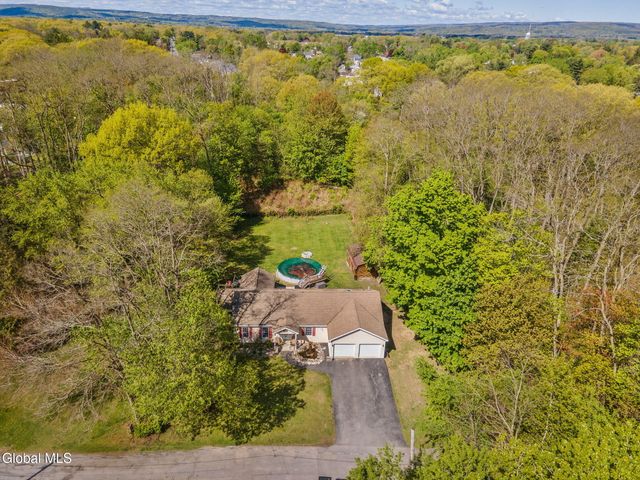 46 Esther Street, Rotterdam, NY 12303