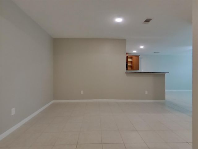 540 Red Dusk Paint Drive, La Marque, TX 77568