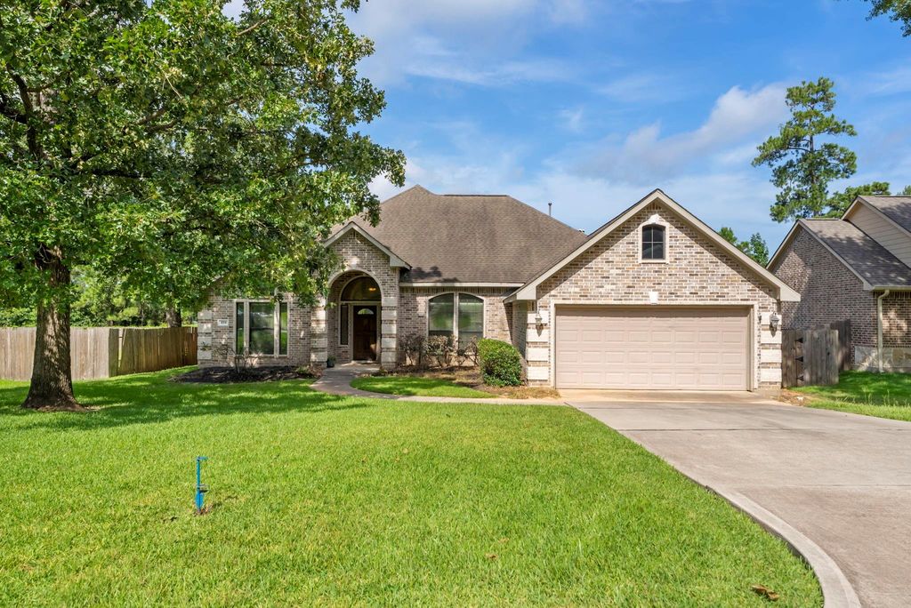 1719 Summergate Drive, Conroe, TX 77304