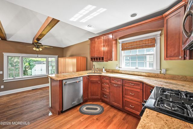 11 Madison Avenue, Red Bank, NJ 07701