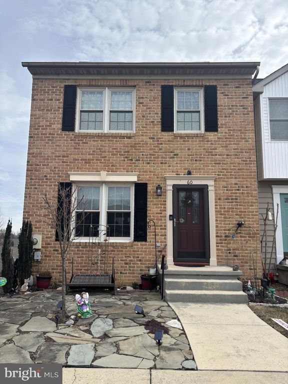 60 MORNINGSIDE DR, Falling Waters, WV 25419