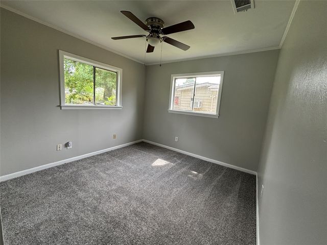 1300 Meadowview Drive, Bossier City, LA 71111