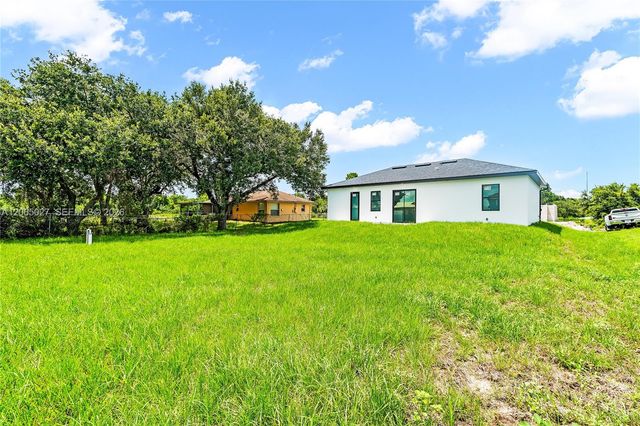 2923 2nd Street, Lehigh Acres, FL 33976
