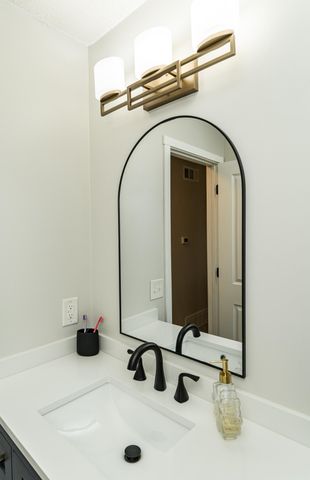 4373 19th Avenue NW, Rochester, MN 55901