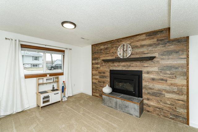 4373 19th Avenue NW, Rochester, MN 55901