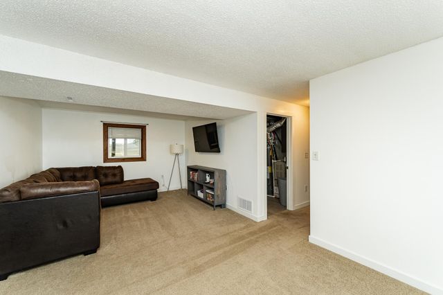 4373 19th Avenue NW, Rochester, MN 55901