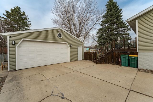 4373 19th Avenue NW, Rochester, MN 55901