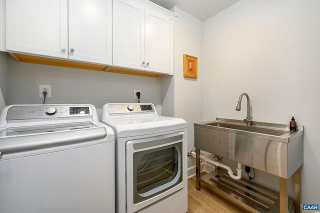 2867 RAMBLING BROOK LN, Crozet, VA 22932