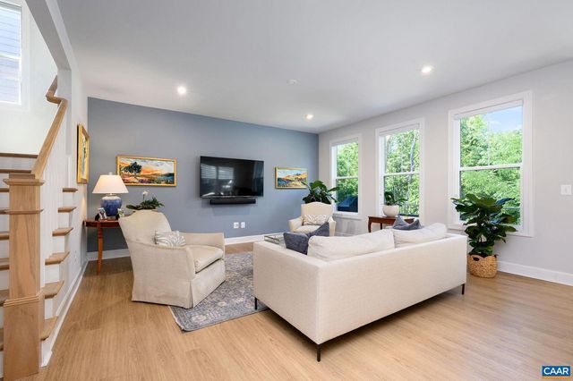 2867 RAMBLING BROOK LN, Crozet, VA 22932