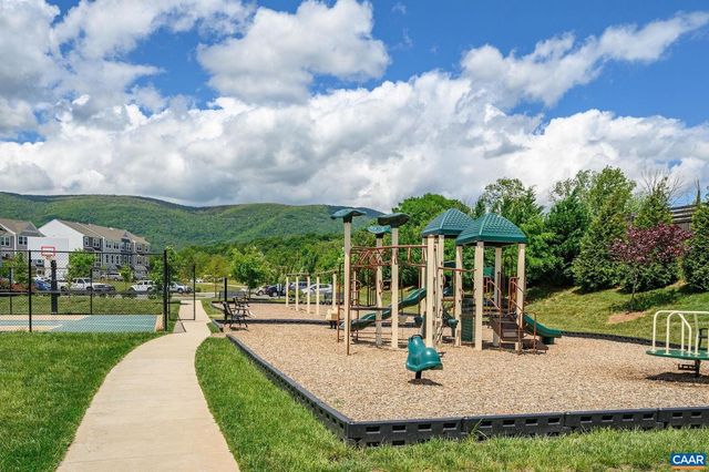 2867 RAMBLING BROOK LN, Crozet, VA 22932