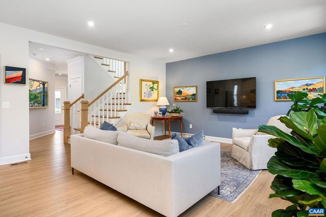 2867 RAMBLING BROOK LN, Crozet, VA 22932