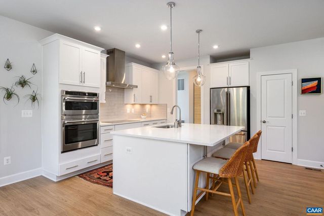 2867 RAMBLING BROOK LN, Crozet, VA 22932