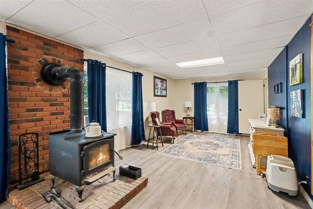 24254 80th Avenue, Lawton, MI 49065