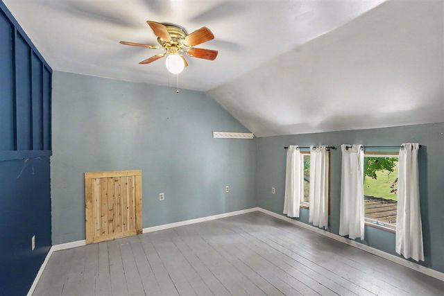 24254 80th Avenue, Lawton, MI 49065