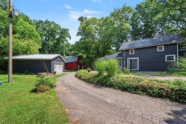 24254 80th Avenue, Lawton, MI 49065