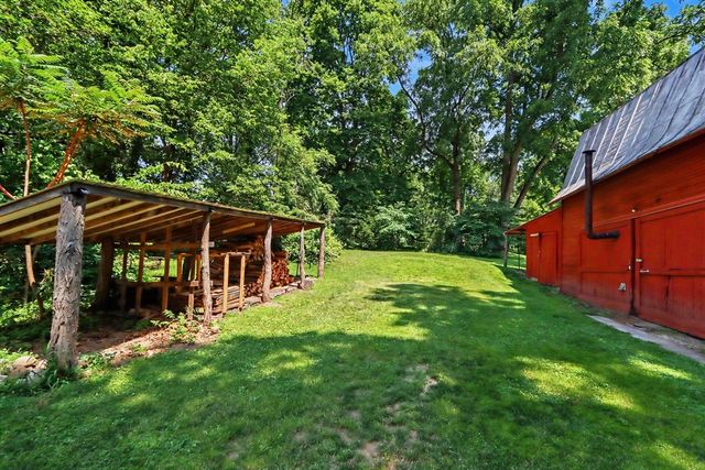 24254 80th Avenue, Lawton, MI 49065