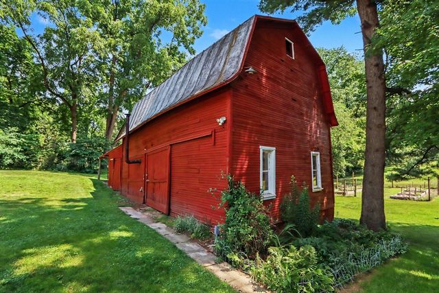 24254 80th Avenue, Lawton, MI 49065