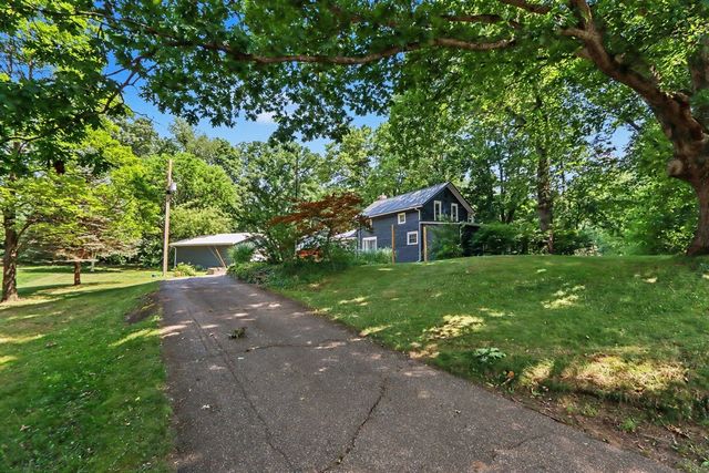 24254 80th Avenue, Lawton, MI 49065