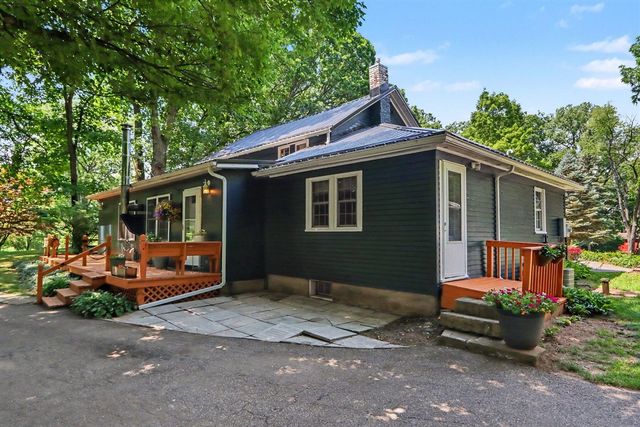 24254 80th Avenue, Lawton, MI 49065