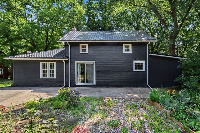 24254 80th Avenue, Lawton, MI 49065