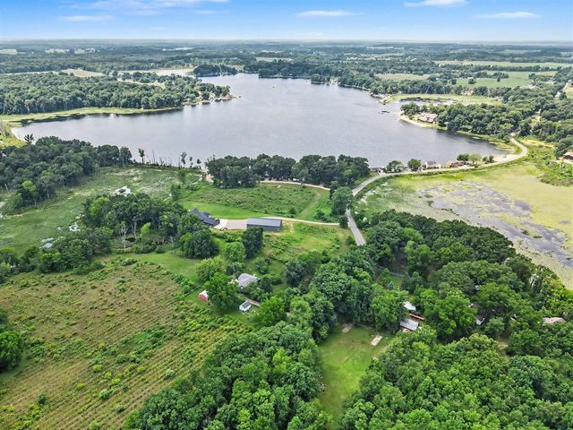 24254 80th Avenue, Lawton, MI 49065