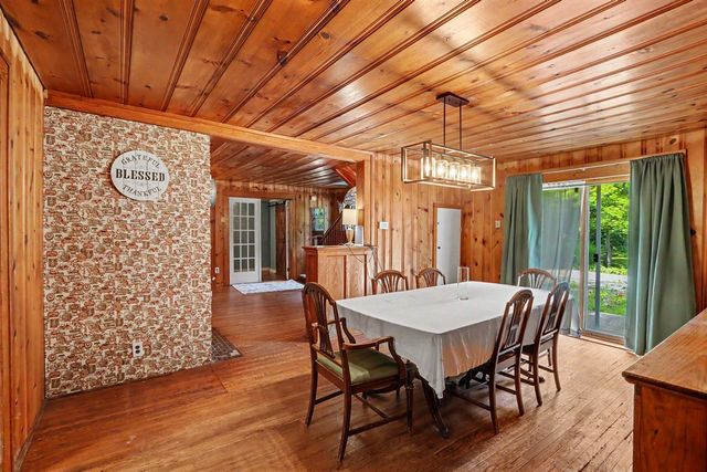 24254 80th Avenue, Lawton, MI 49065