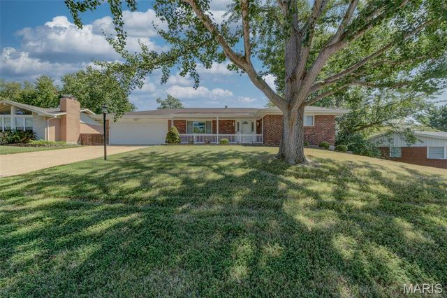 4808 Towne South Road, St Louis, MO 63128