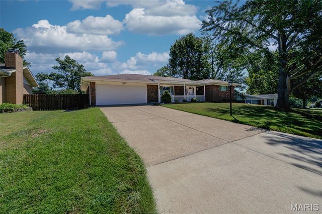 4808 Towne South Road, St Louis, MO 63128